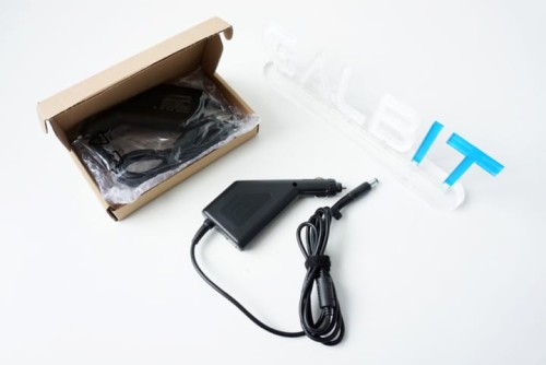 LADOWARKA-SAMOCHODOWA-zasilacz-DO-LAPTOPA-USB-QC-3-0-EAN-GTIN-5906728461855.jpg